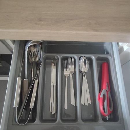 Appartement Chic et moderne+Wifi+Netflix à Argenteuil Extérieur photo